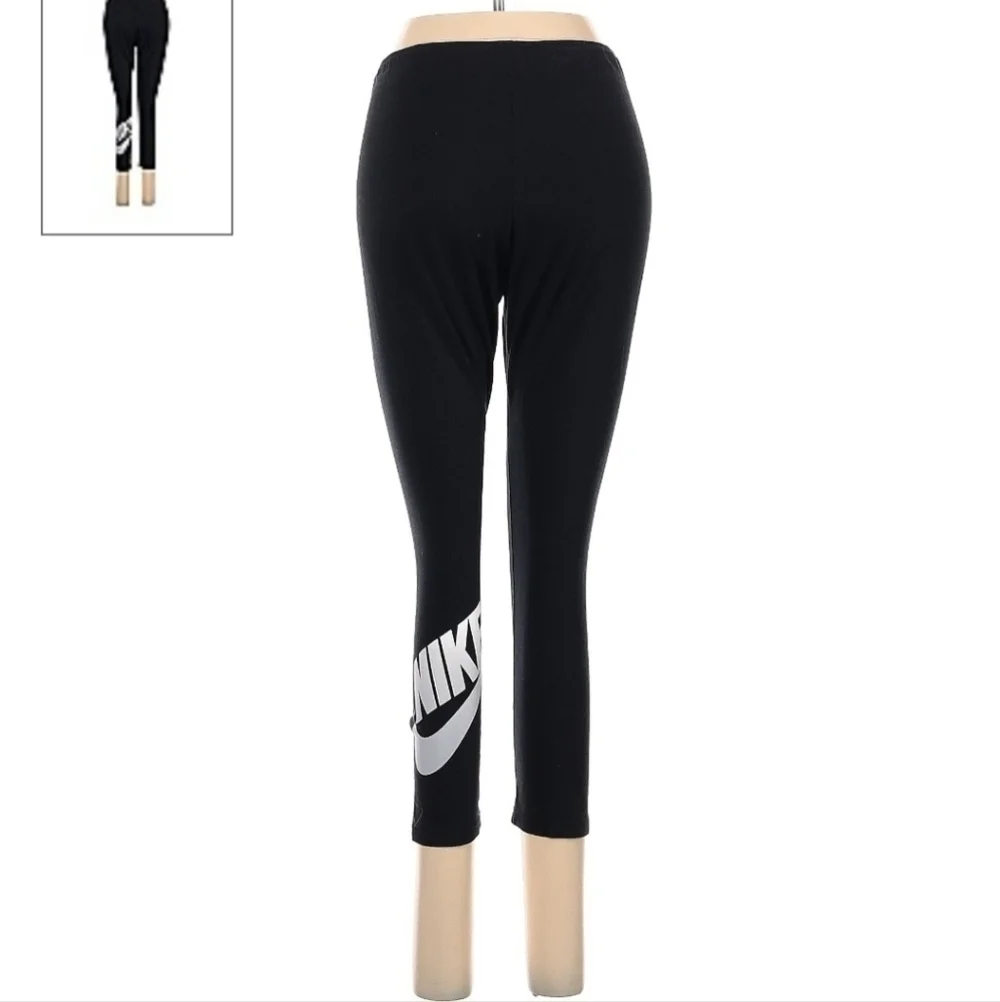 Nike Black Cropped Workout Legging Women's Medium M Logo Spellout Athletic EUC